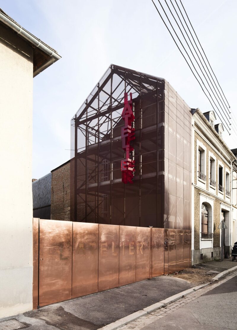 CULT Archétype bardé d’ardoise violine | AAVP Architecture