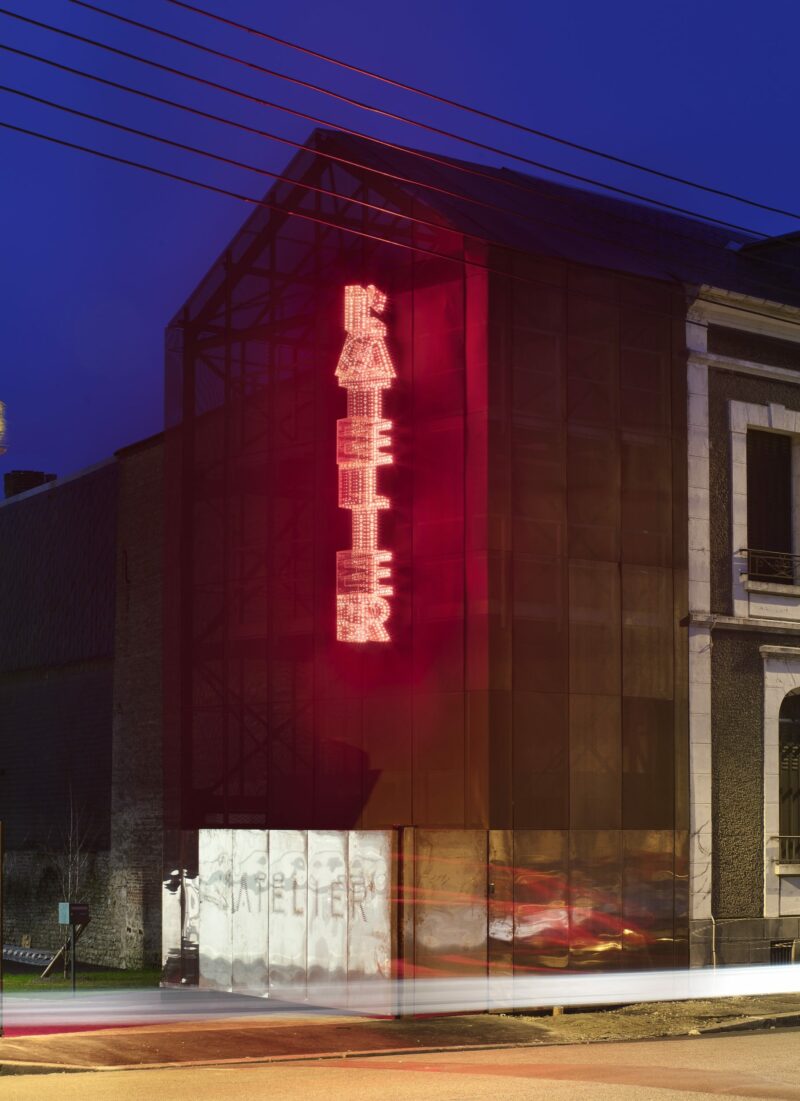 CULT Archétype bardé d’ardoise violine | AAVP Architecture