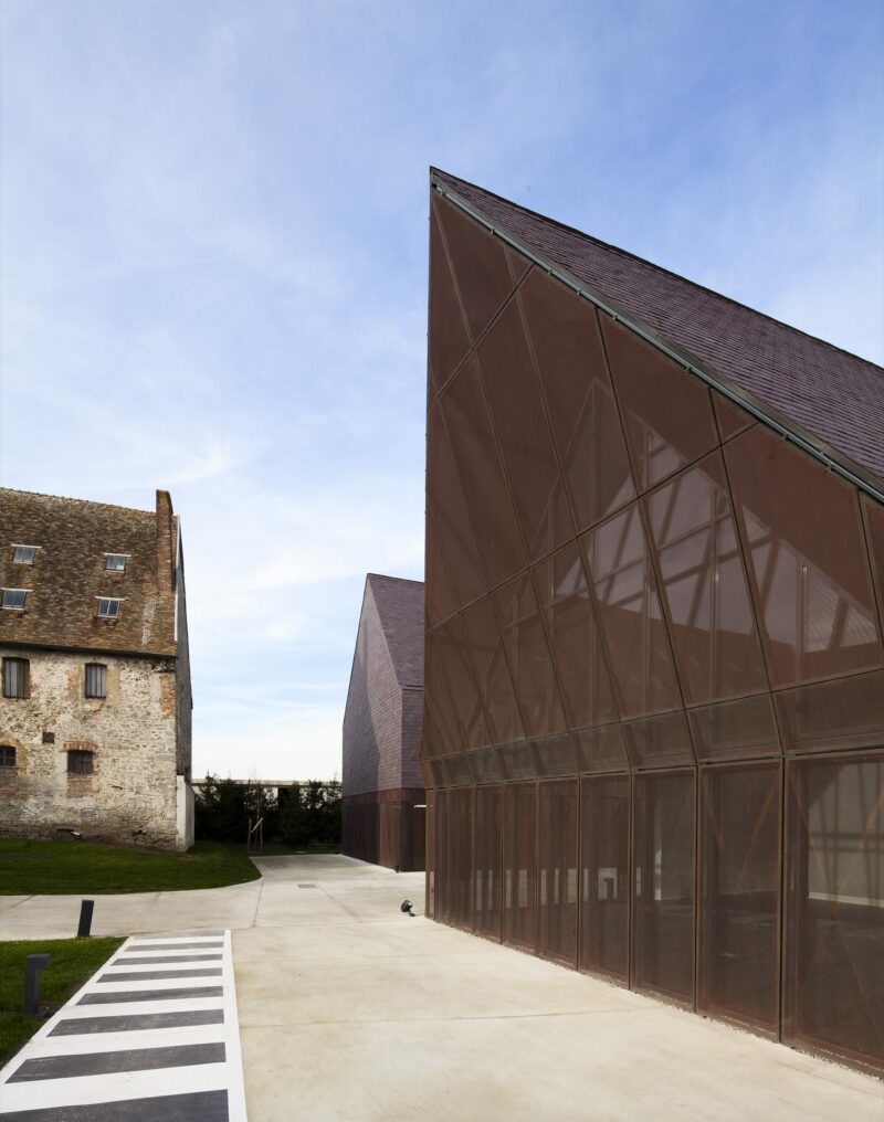 CULT Archétype bardé d’ardoise violine | AAVP Architecture