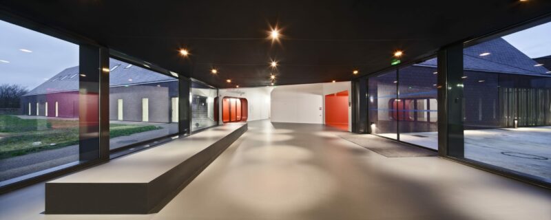 CULT Archétype bardé d’ardoise violine | AAVP Architecture