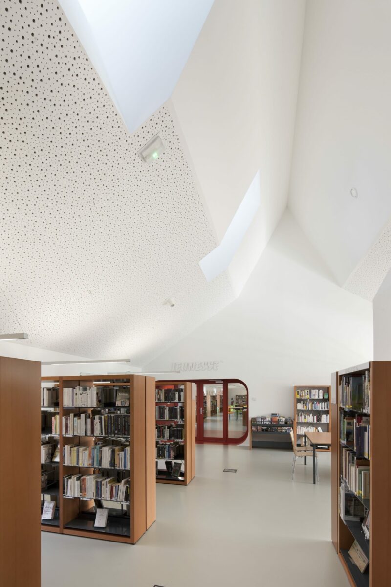 CULT Archétype bardé d’ardoise violine | AAVP Architecture