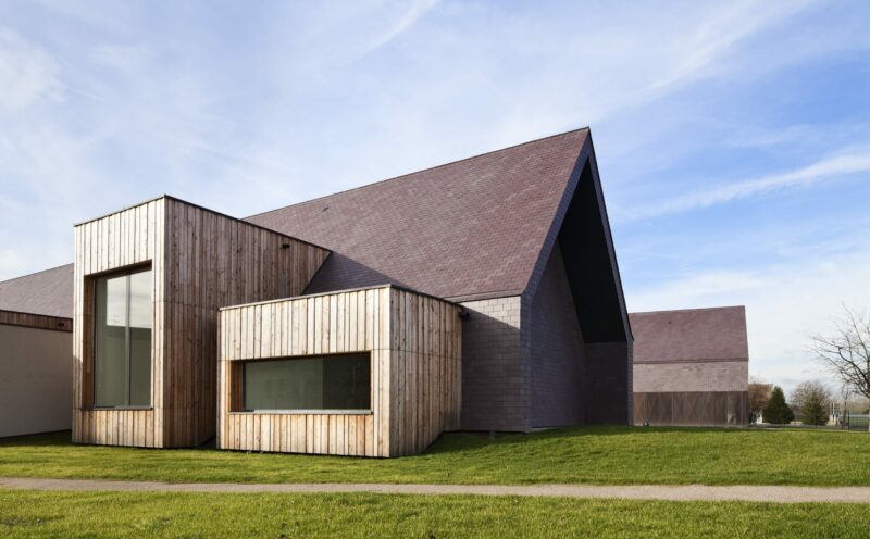 CULT Archétype bardé d’ardoise violine | AAVP Architecture