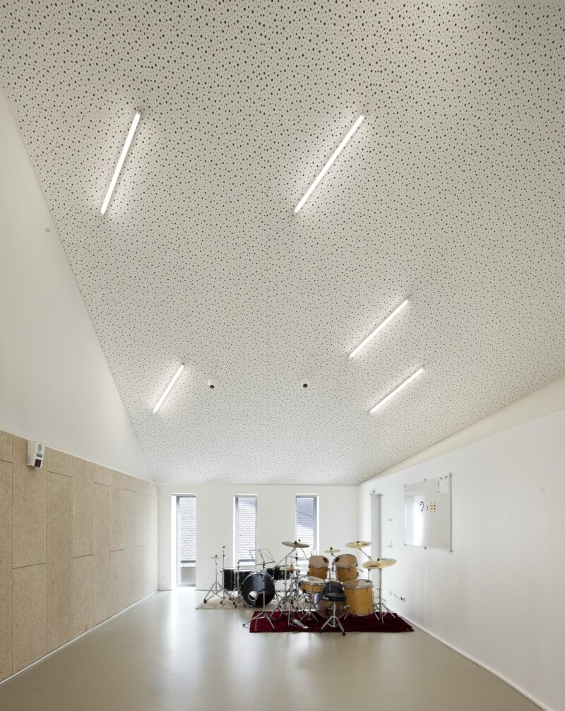 CULT Archétype bardé d’ardoise violine | AAVP Architecture