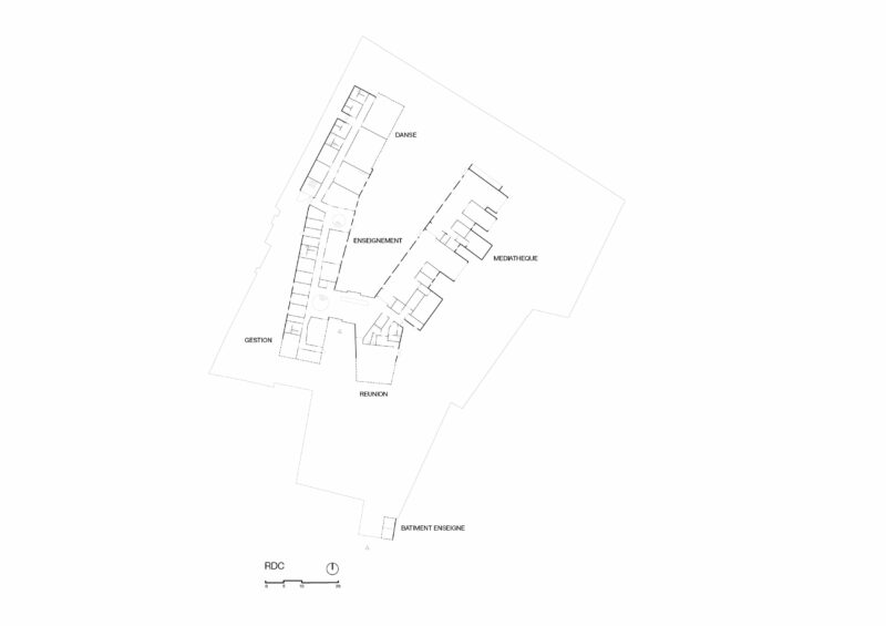 CULT Archétype bardé d’ardoise violine | AAVP Architecture