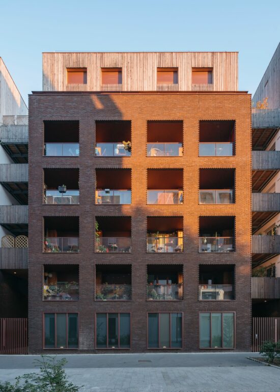 PAN 2 Entre faubourg & industrie | AAVP Architecture