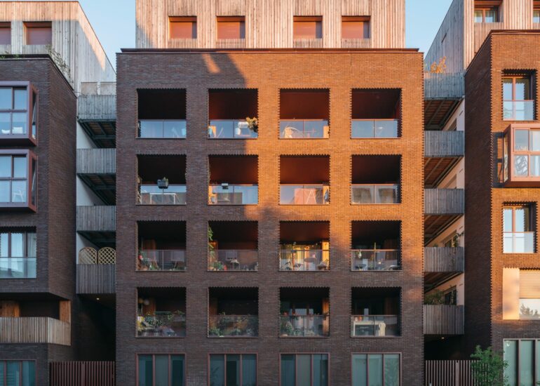 PAN 2 Entre faubourg & industrie | AAVP Architecture